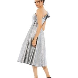 ONE SHOULDER BOW MIDI DRESS MAC DUGGAL